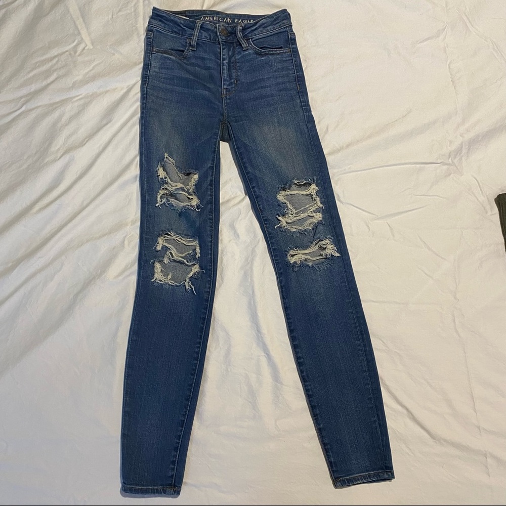 American Eagle Outfitters distressed jeggings size 0.